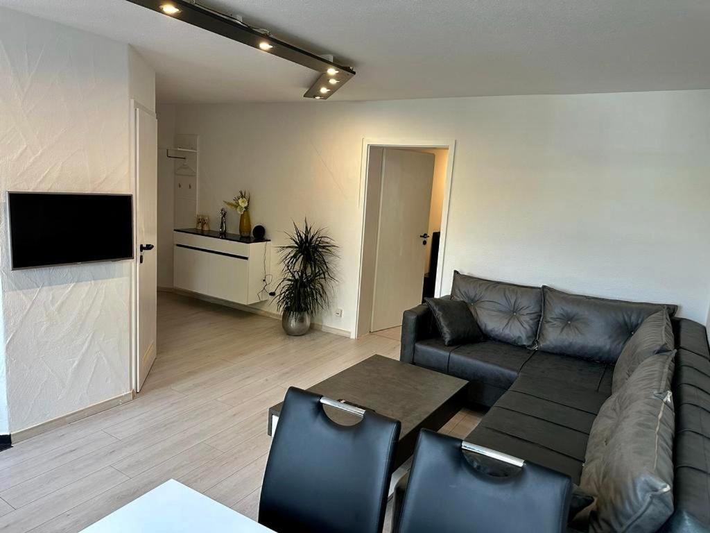 Flexible, Schoene Und Gut Aussehende Feriensuite Reutlingen Bagian luar foto