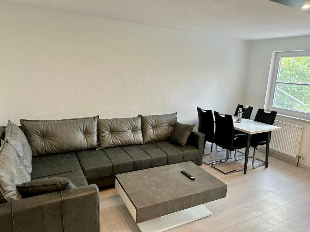 Flexible, Schoene Und Gut Aussehende Feriensuite Reutlingen Bagian luar foto