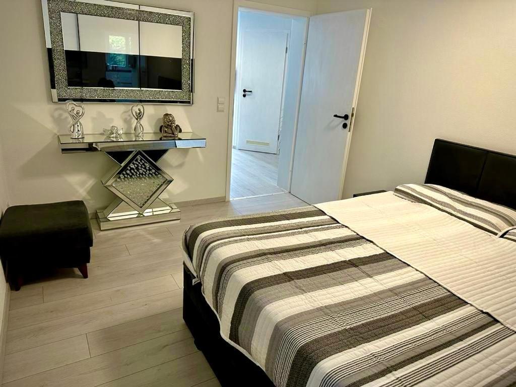 Flexible, Schoene Und Gut Aussehende Feriensuite Reutlingen Bagian luar foto